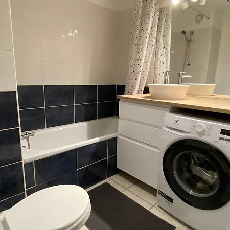 Duplex - 2 Bedrooms - 2 Bathrooms & Parking Апартаменты